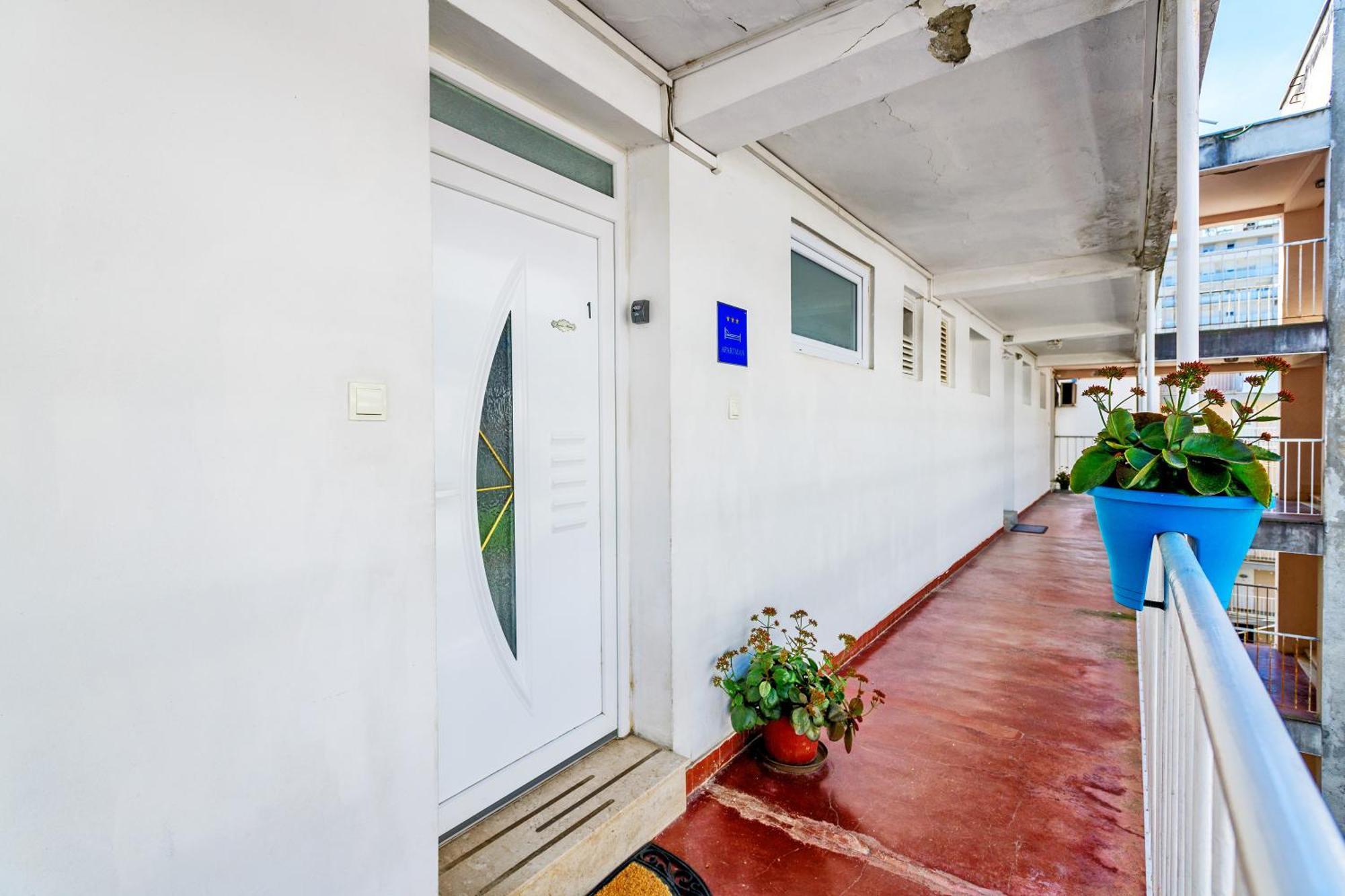 Fancy Apartment - Near The Zadar Bridge Экстерьер фото